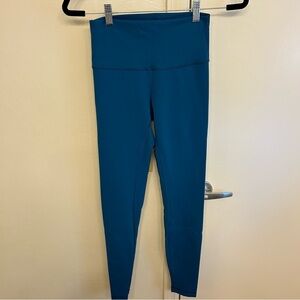 lululemon athletica Wunder Train 28” Teal Size 6 Fast Drying High Rise